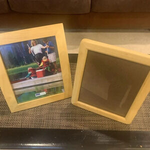 Elegant Set of 2 matching wooden picture frames - timeless‎ charm!